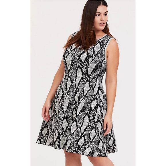 torrid Dresses & Skirts - [torrid] Black Snakeskin Print Sweater-Knit Trapeze Dress